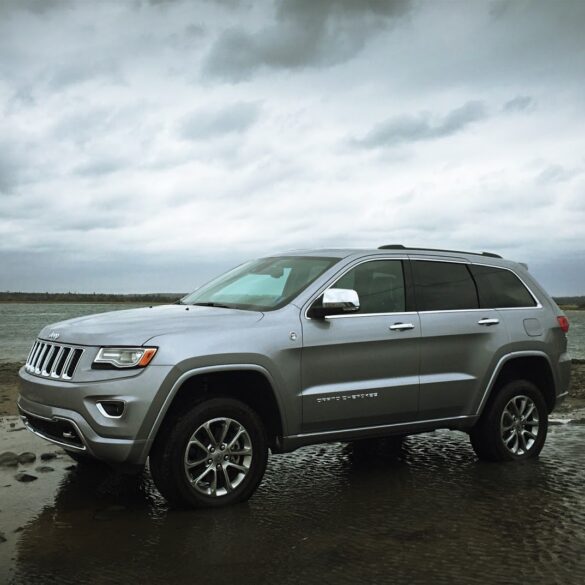 2015 Jeep Grand Cherokee wallpapers