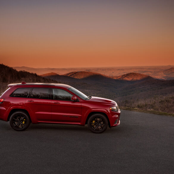 2018 Jeep Grand Cherokee wallpapers