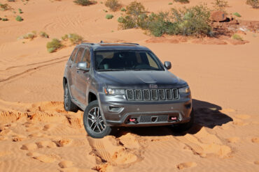 2019 Jeep Grand Cherokee wallpapers