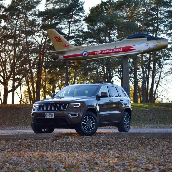 2020 Jeep Grand Cherokee wallpapers