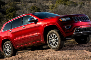 2013 Jeep Grand Cherokee wallpapers