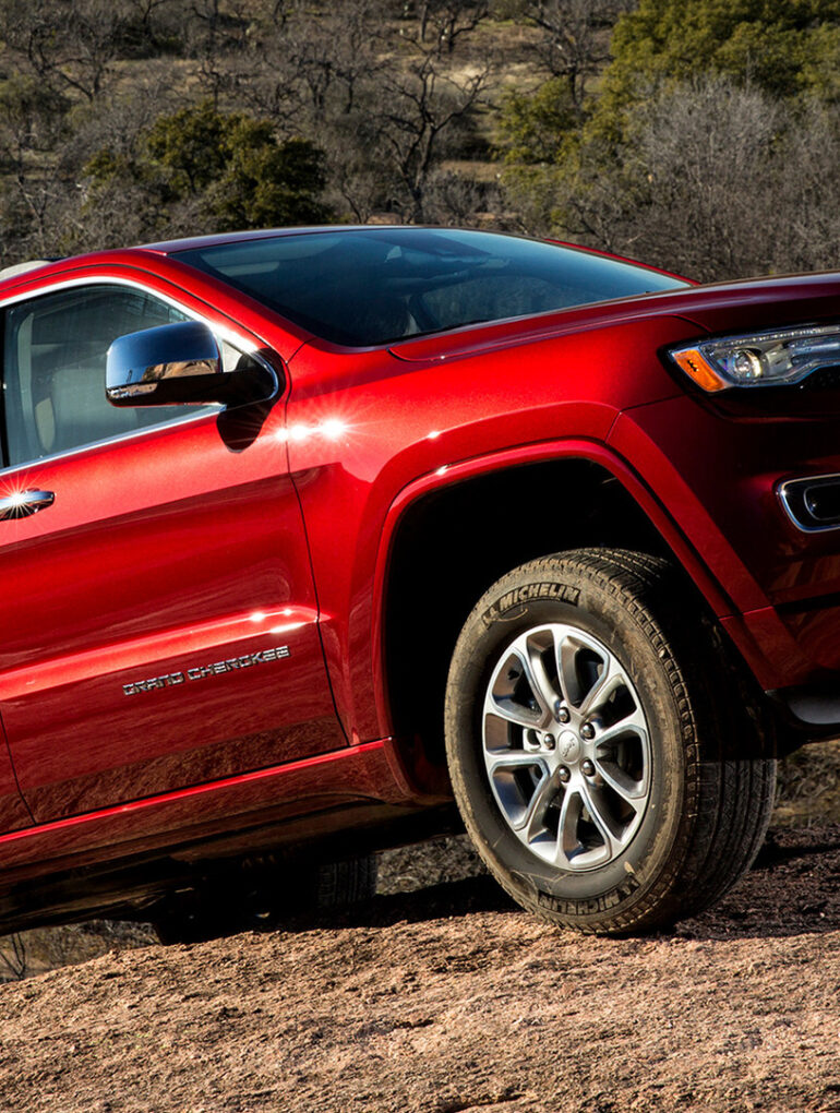 2013 Jeep Grand Cherokee wallpapers