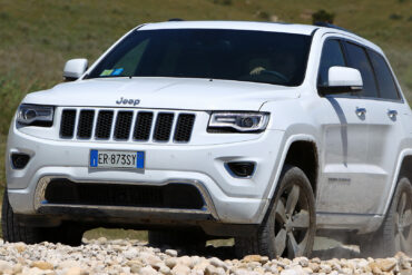 2013 Jeep Grand Cherokee wallpapers