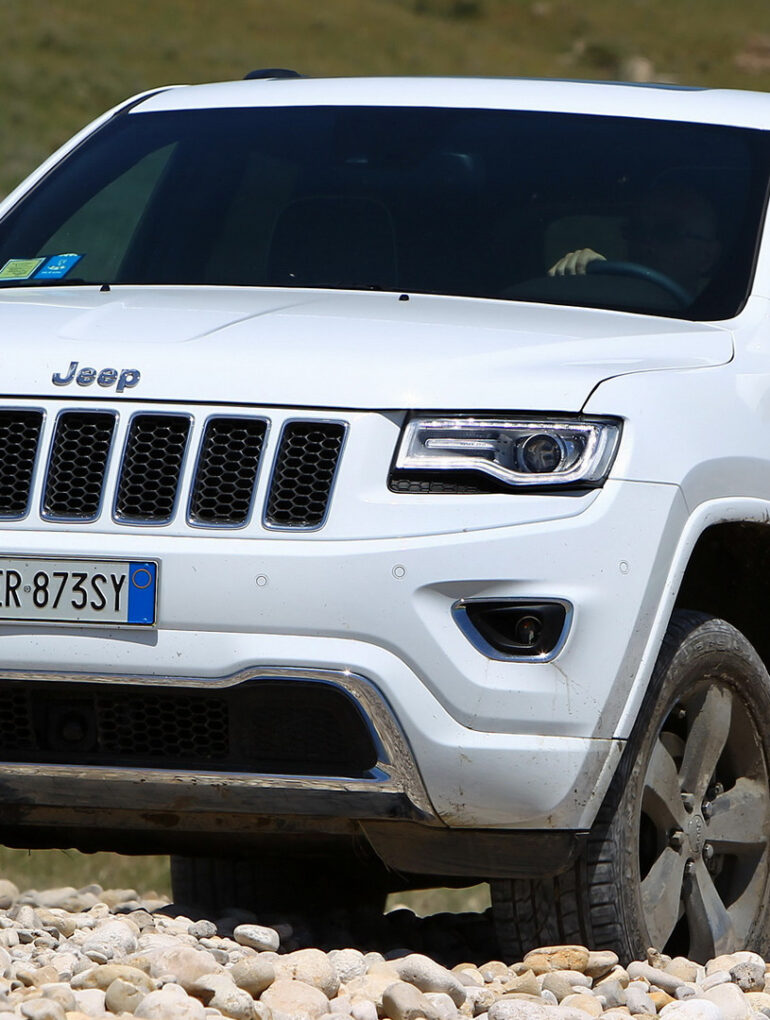 2013 Jeep Grand Cherokee wallpapers