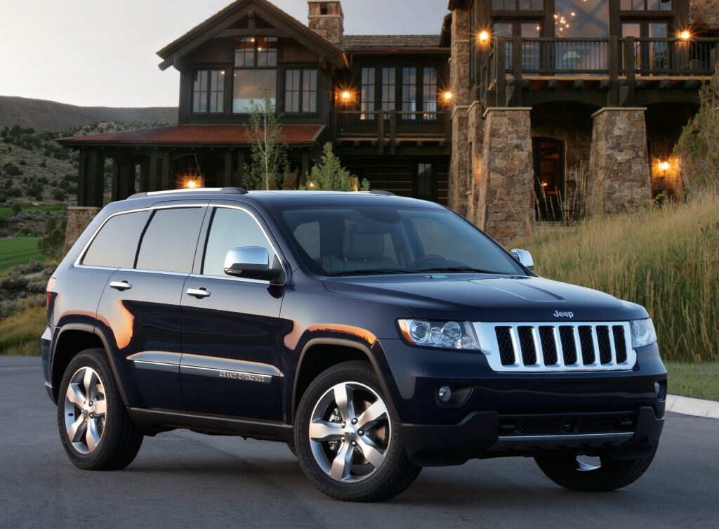 2010 Jeep Grand Cherokee wallpapers