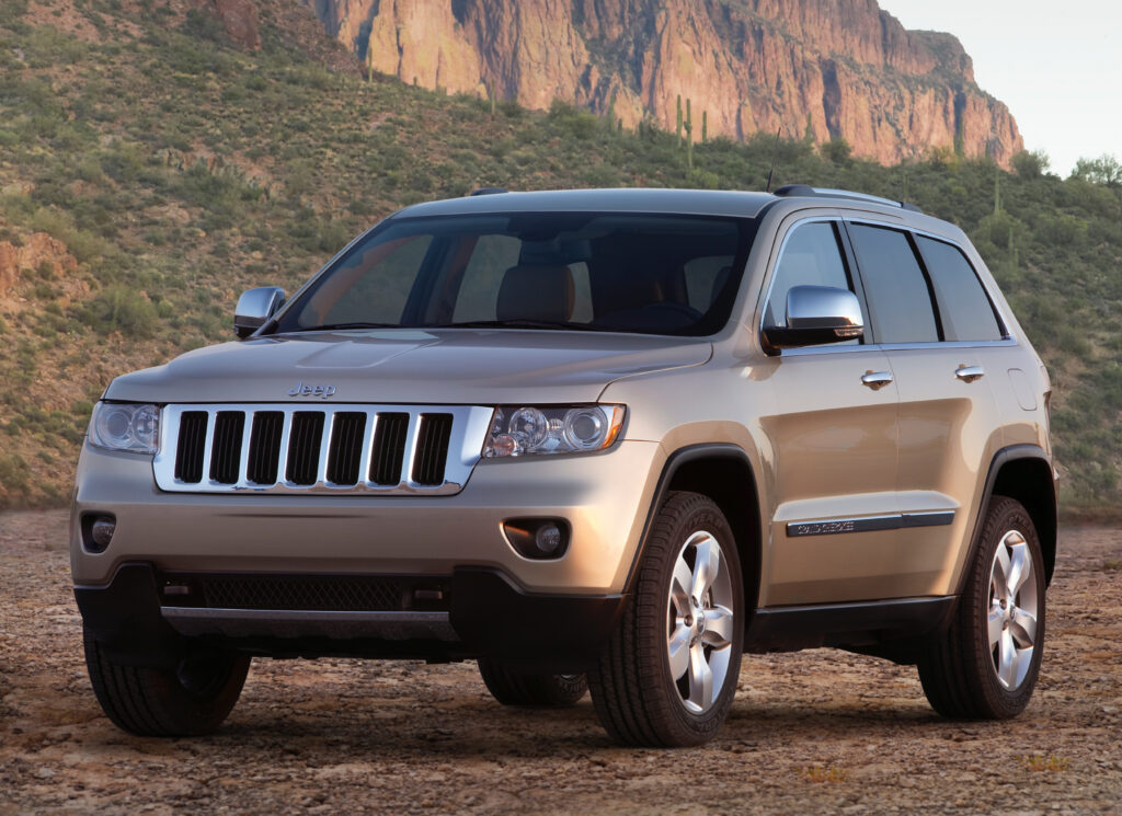 2010 Jeep Grand Cherokee wallpapers