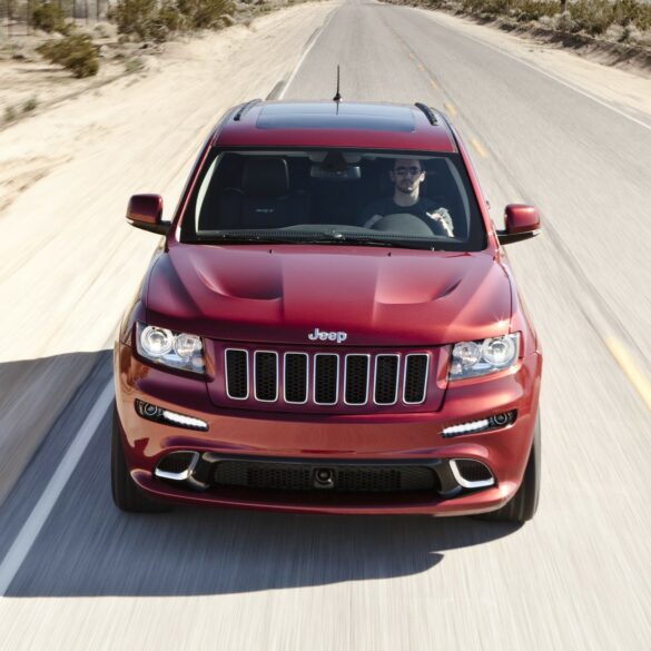 2011 Jeep Grand Cherokee wallpapers