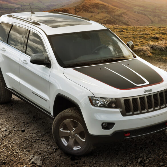 2011 Jeep Grand Cherokee wallpapers