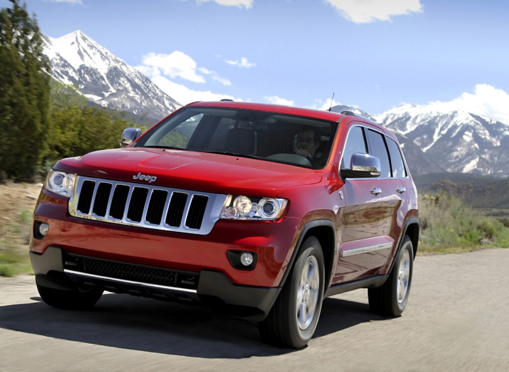 2010 Jeep Grand Cherokee wallpapers