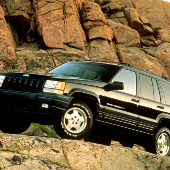 1997 Jeep Grand Cherokee wallpapers