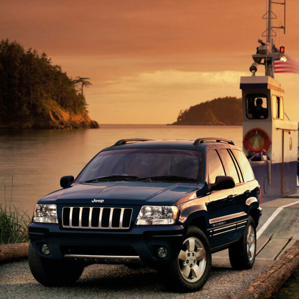 2003 Grand Cherokee at Sunset