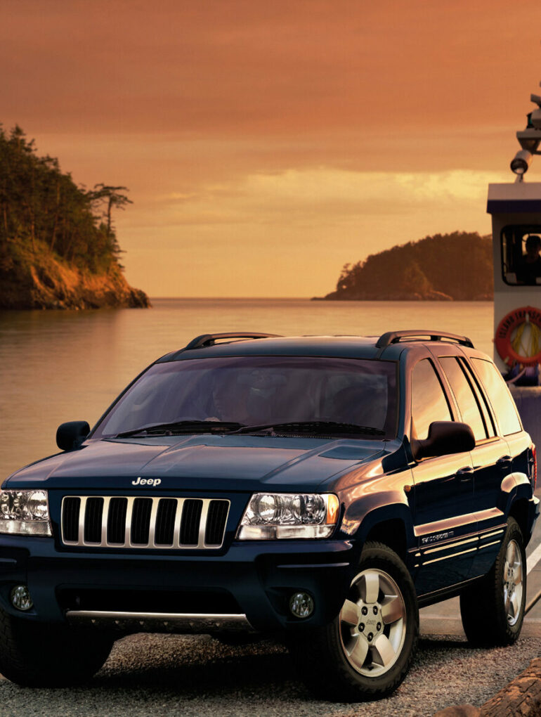 2003 Grand Cherokee at Sunset