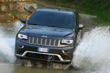 2014 Brilliant Black Jeep Grand Cherokee