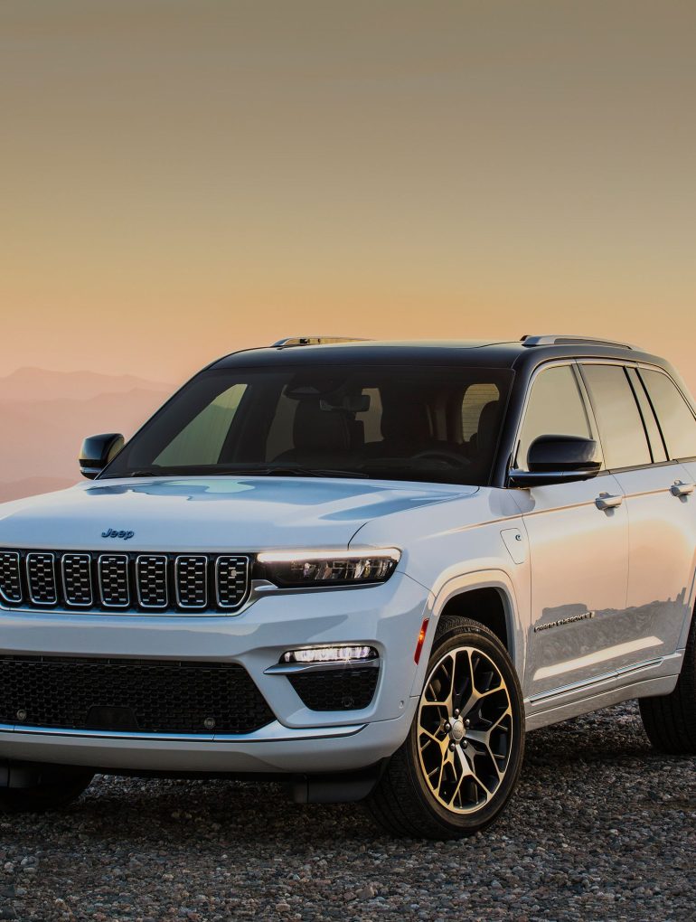 2022 Jeep Grand Cherokee Summit